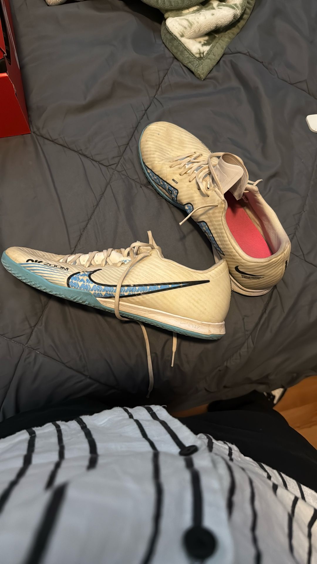Indoor Soccer Shoes Size 11