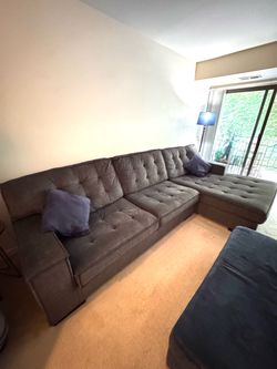 Sectional sofa in excellent condition