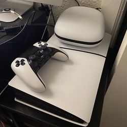 ps5 slim with pro controller