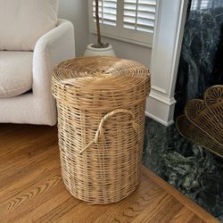 Vintage Wicker Tall Large Laundry Basket with Lid Rattan Natural Mid Century Storage Collectible MCM Collectible Retro Boho Farmhouse Original 