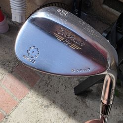 Titleist bv vokey 60 degree wedge RH S grind