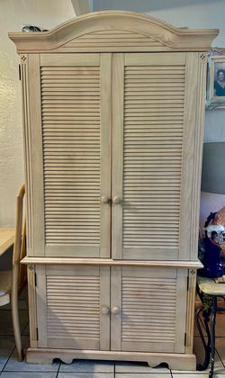 Armoire