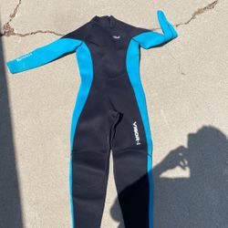 Brand New wetsuit Youth Size 14 
