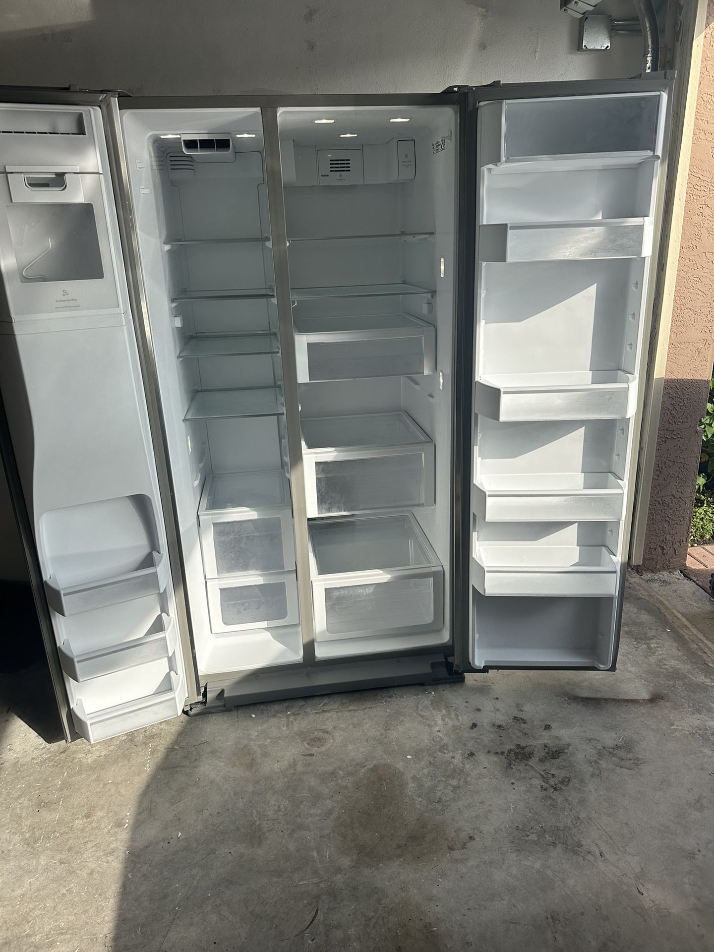Side By Side Refrigerator