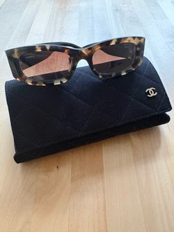CHANEL sunglasses