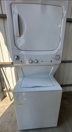 GE Stackable Washer & Dryer Laundry Center – Like new