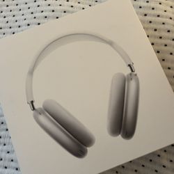 Apple AirPods Max for Sale – Excellent Condition!