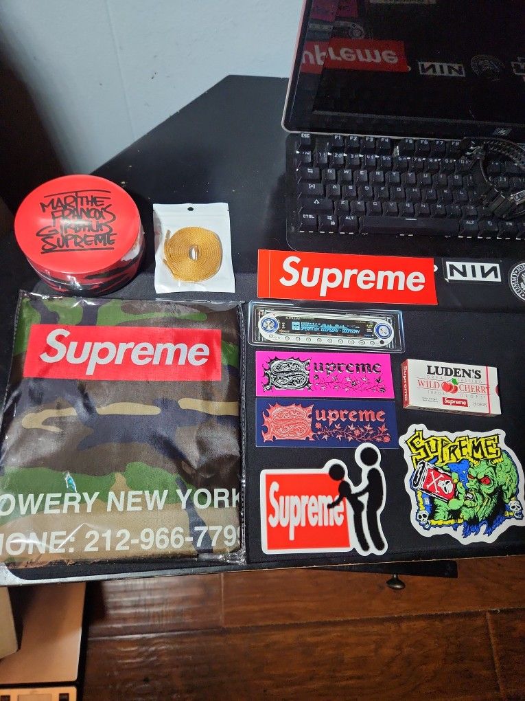 Supreme Accessories ‼️ 