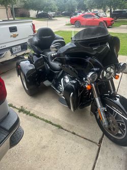 Harley Davison triglide