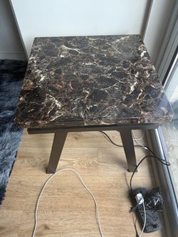 Modern Marble Look Square Side Table. 22” x 22”. Excellent Condition.