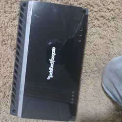 Rockfordfosgate Amp