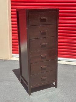 Tall dresser