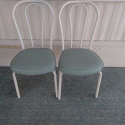 2 Kitchen Chairs