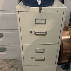 File Cabinet (2 drawers)