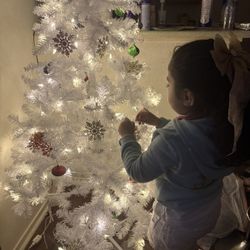 Pre-Lit Multicolor Lighting Tree – White