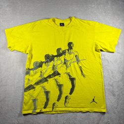 Vintage Nike Air Jordan Men’s Large Yellow All Over Print Style T-Shirt Y2K #11A