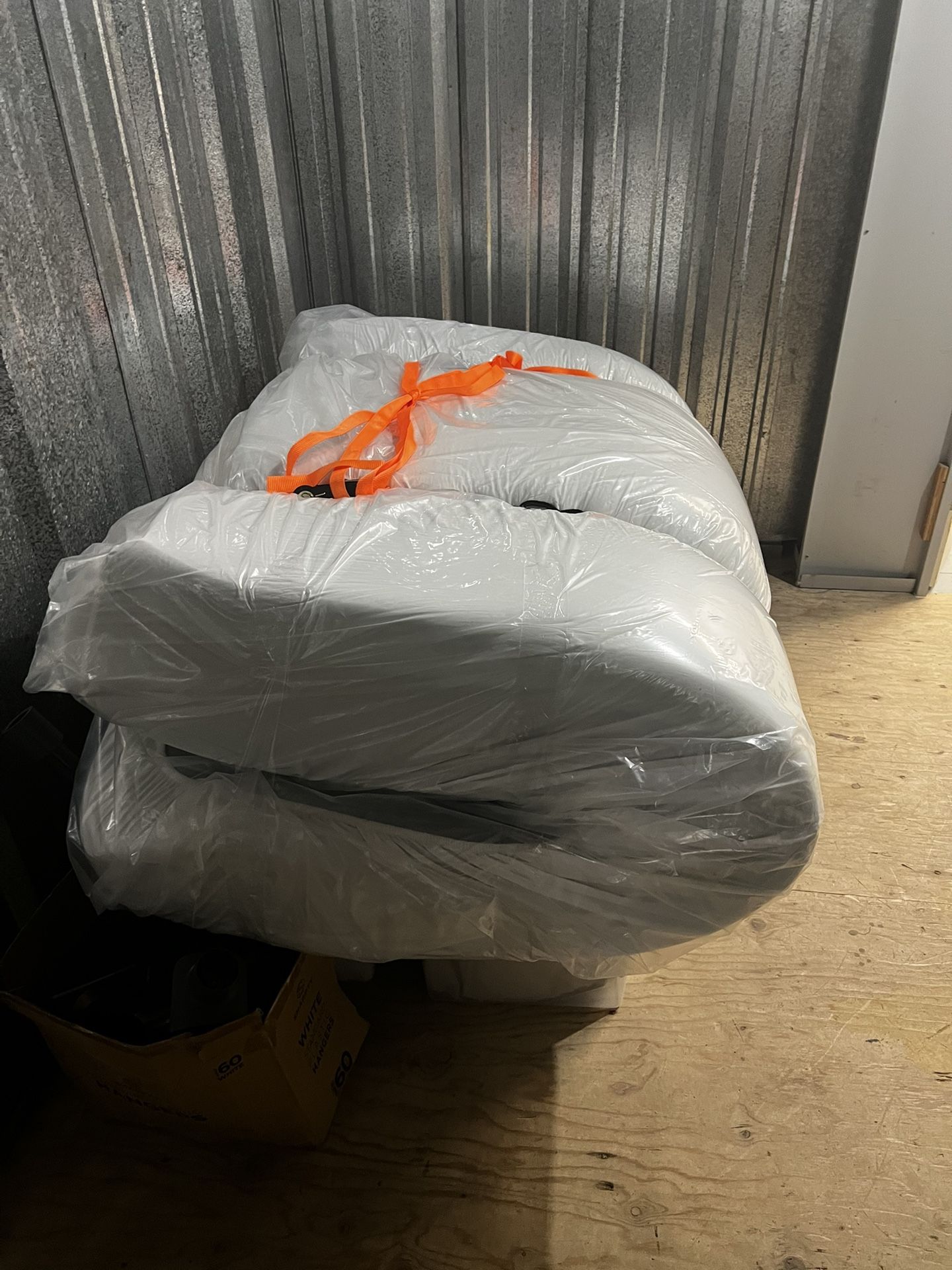 Full Sized Mattress & Platform