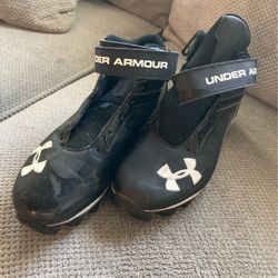 Underarmor Cleats Size 11