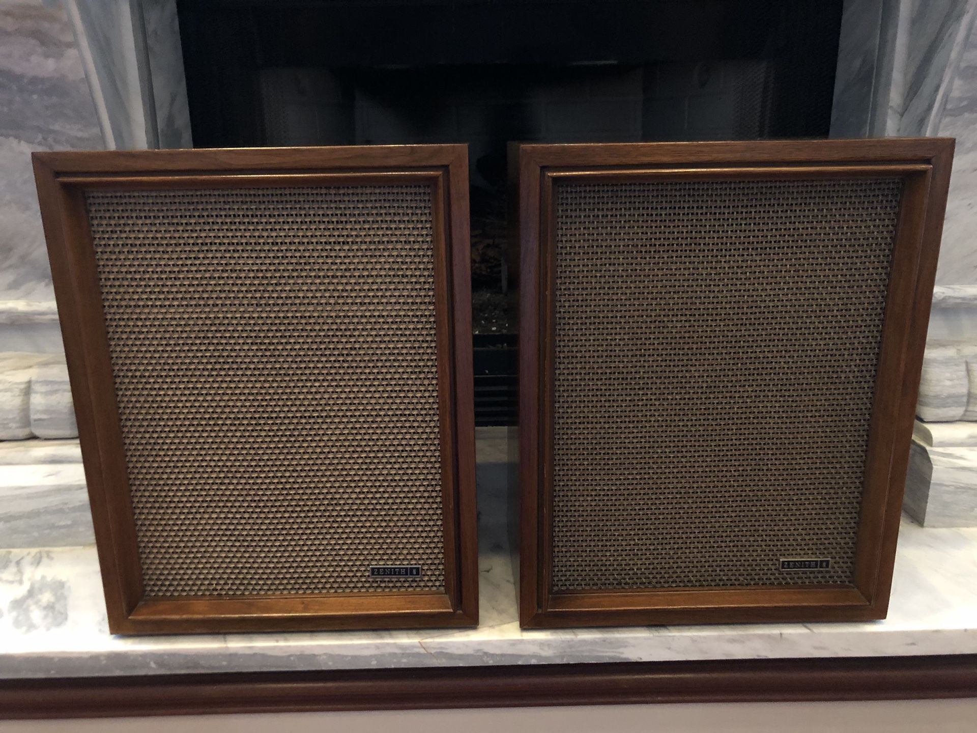Zenith Vintage Speakers 1960s great condition for Sale in HOFFMAN EST