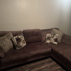 Couch Good Condition 