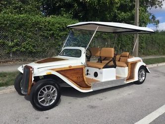 2026 Woody California Roadster LSV Golf Cart 6 Passenger Seat STREET LEGAL LIMO