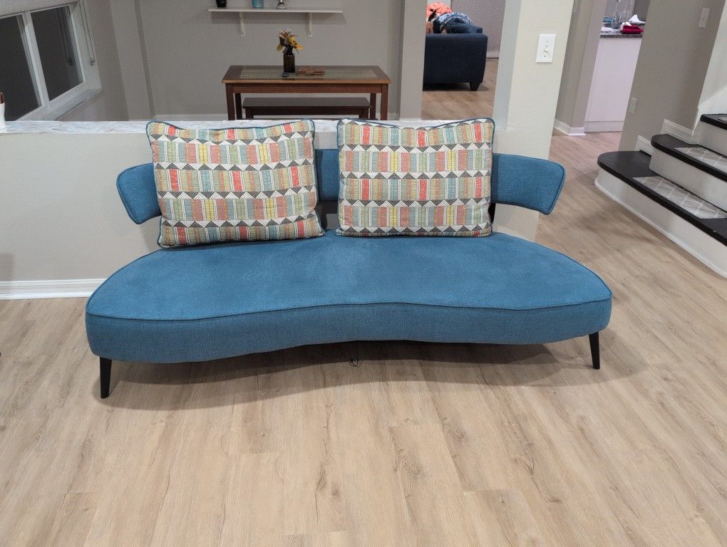 Mid-Century Modern Blue Hollyann Sofa by Signature Design by Ashley
