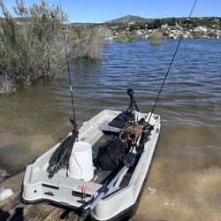 Bass Pro Pond Prowler Fishing Boat 