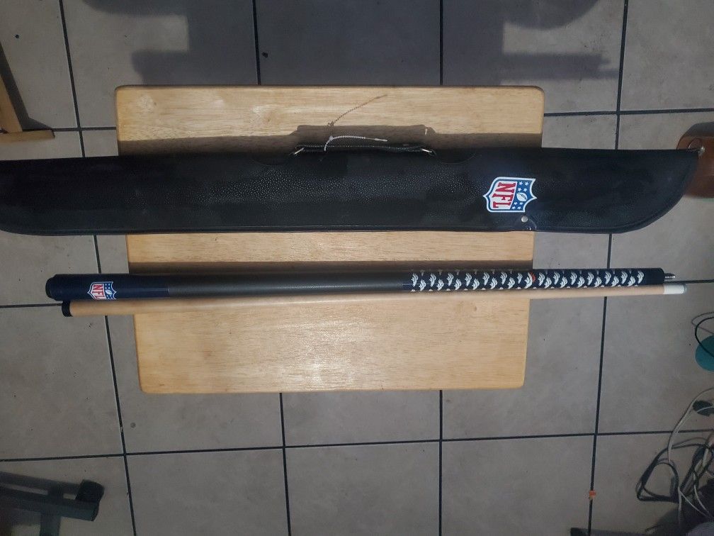 Denver Broncos Pool Cue & Case Set