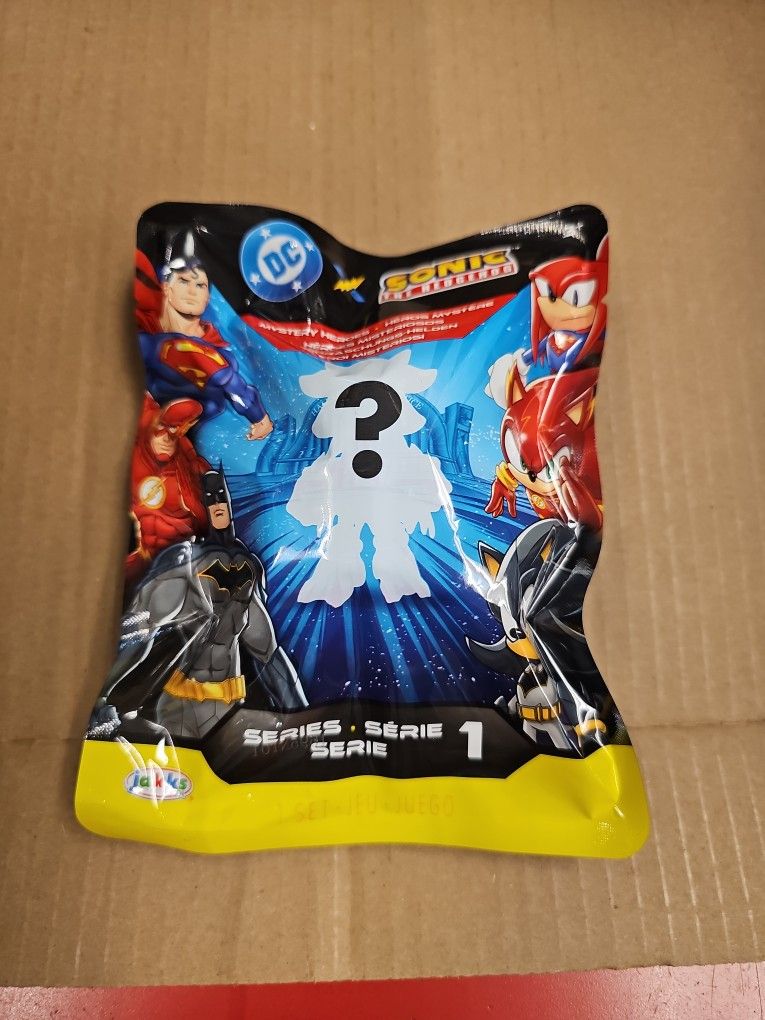 DC X Sonic The Hedgehog Mystery Heros Figure ???