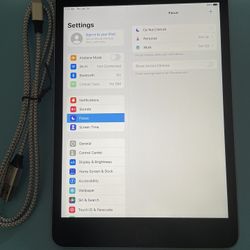 Apple iPad Mini 4 GPS and Cellular Unlocked 32gb Silver