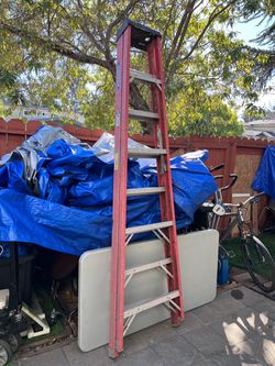 Werner Electro-Master FTA08 8 Ft Fiberglass Step Ladder Type IA 300 lb
