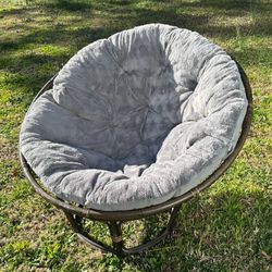 Pier 1 Papasan Chair With Cushion