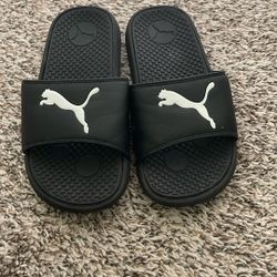 Puma Boys Slides Size 3