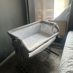 FREE Bedside Adjustable Bassinet 