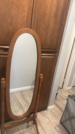 Wooden Standing Full-Length Cheval Mirror – Great Condition