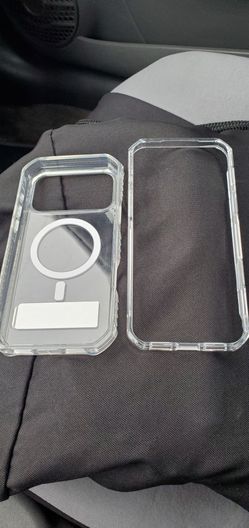 Clear Case For 17 Pro Max Excellent Condition (Open Box Never Used) Asking $15 Firm on Price