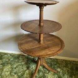 Mersman three tier pie table