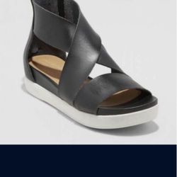 Universal Thread Women’s Sandals 