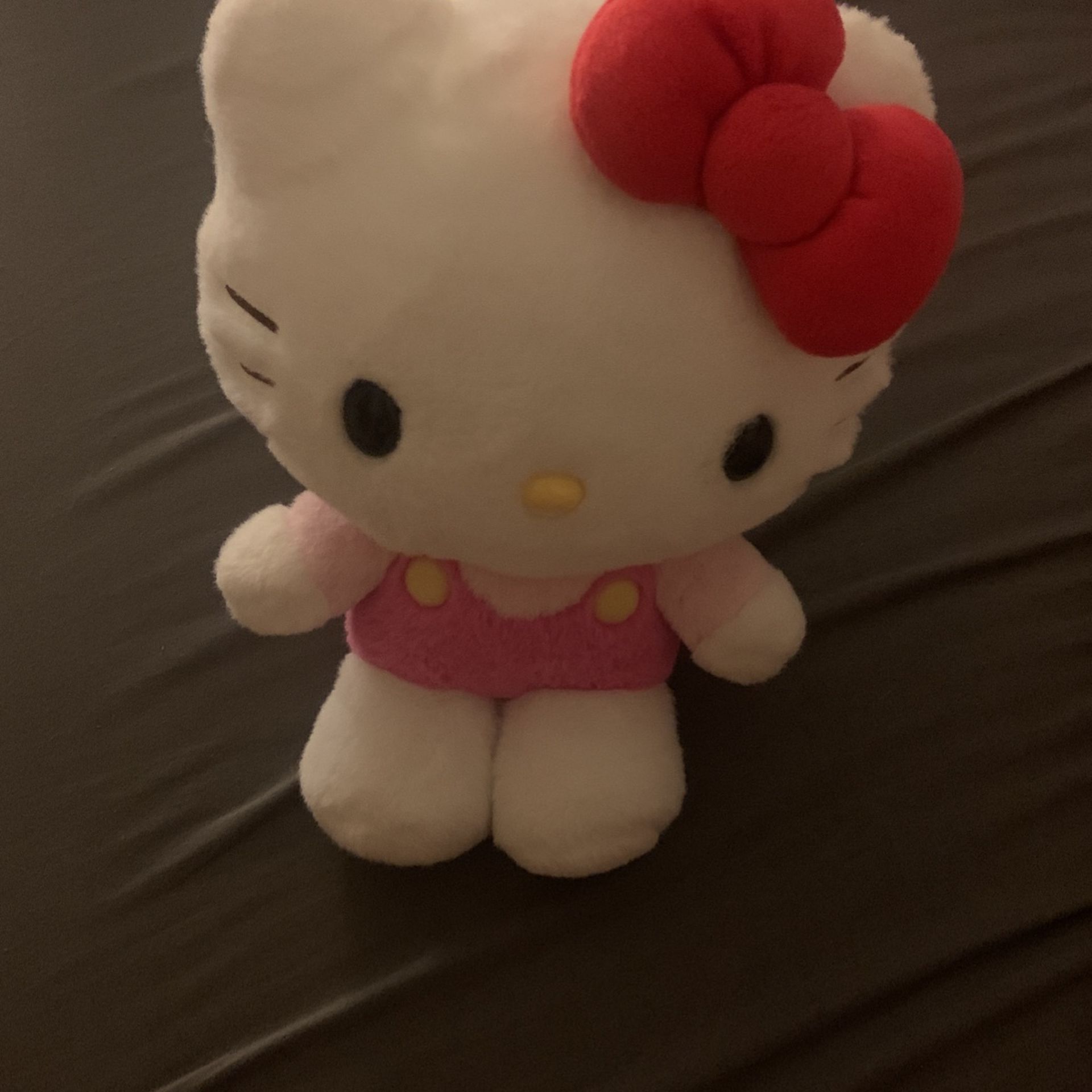 Tiny Hello Kitty Plushie (Brand New)
