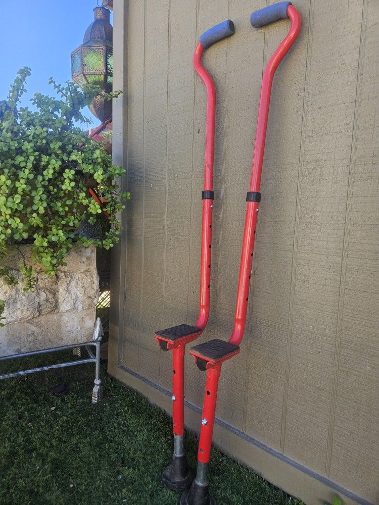 Walkaroo Stilts - Kids