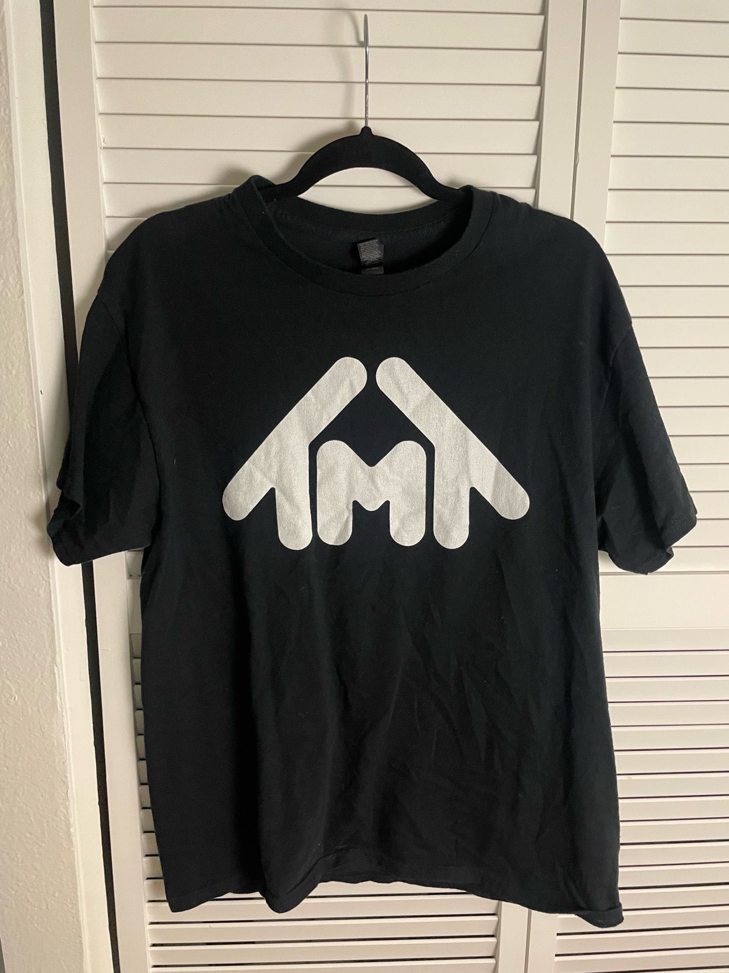 Shirt ( Medium )