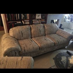 Couch set