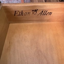 Ethan Allen Table Heirloom Collection 