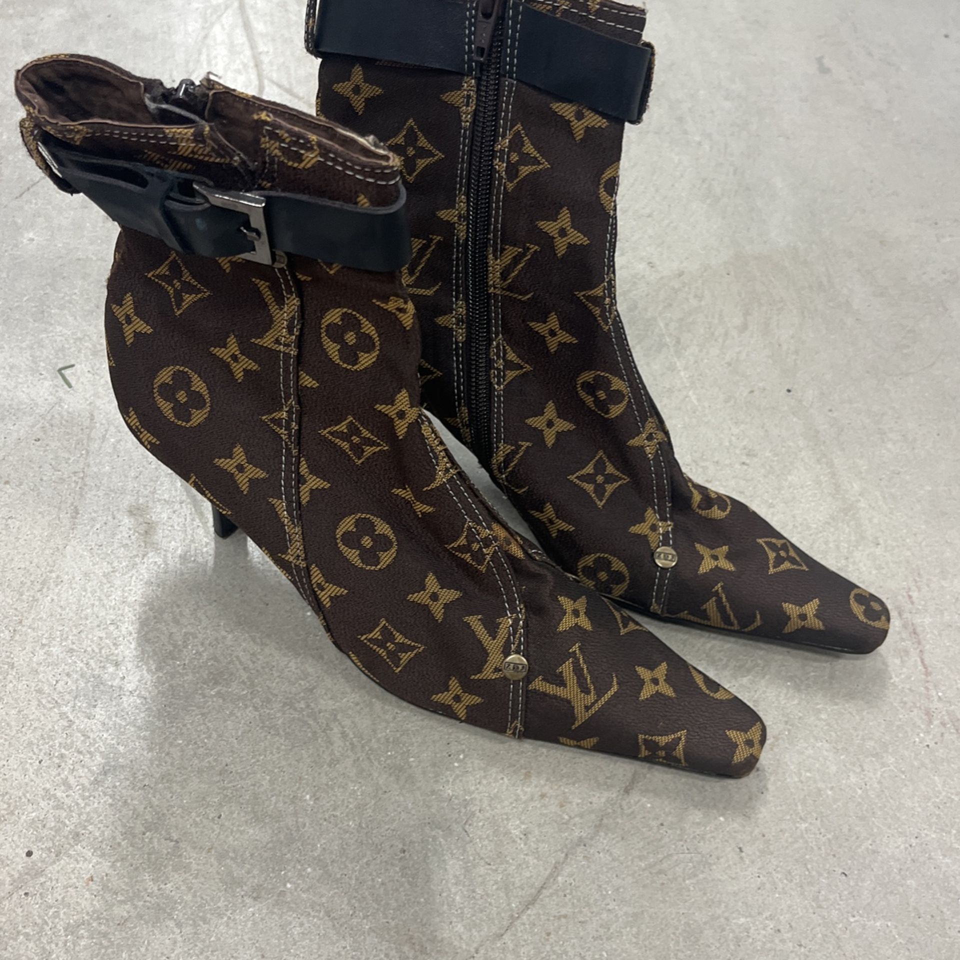 LV Booties Size 38 Will Fit 7 1/2 Woman