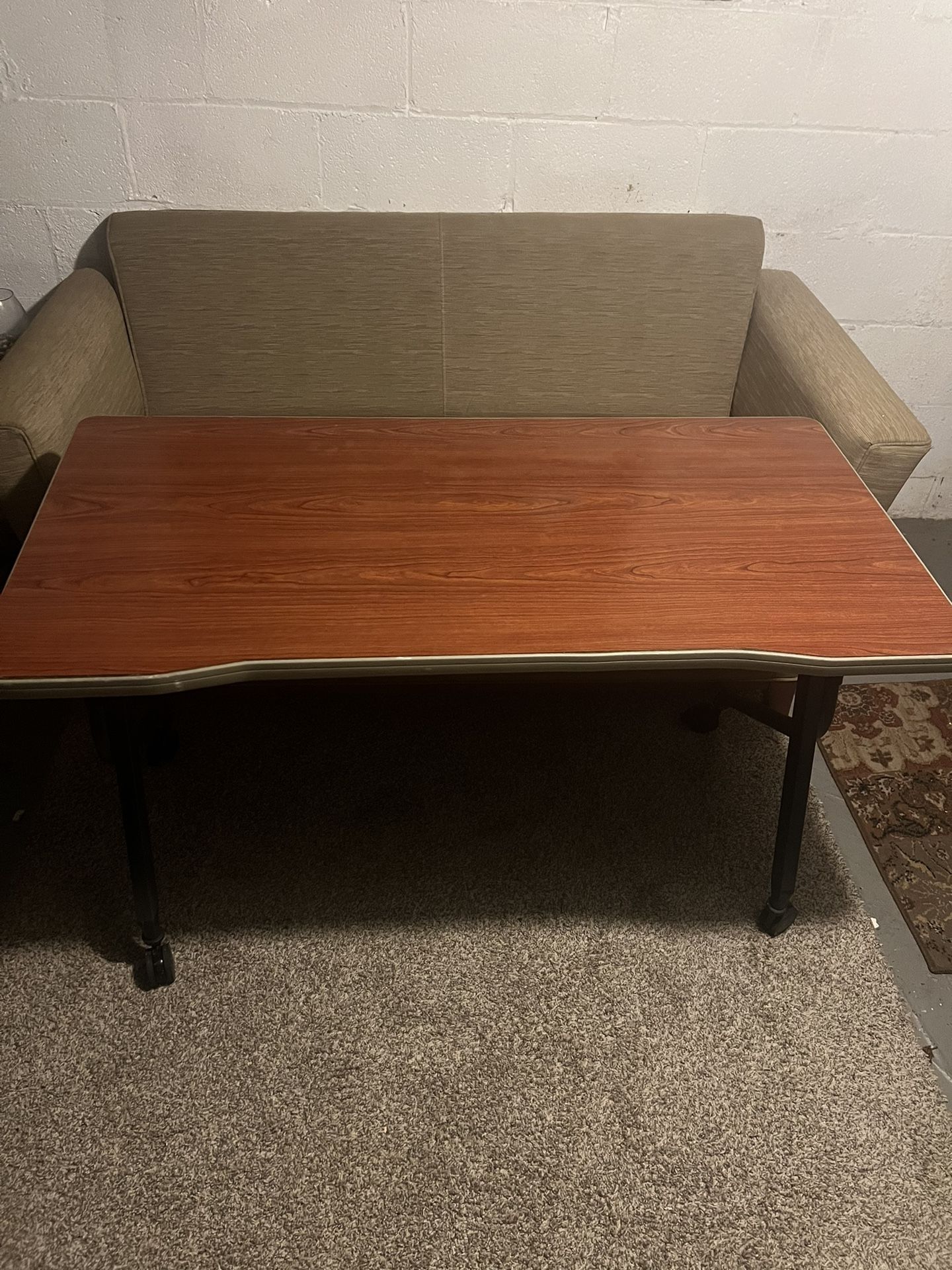 Work Table With Wheels