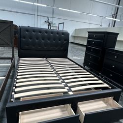 Queen Size Black Button Bed With Orthopedic Included 