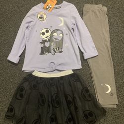 New Nightmare Before Christmas girls size 4T Jack and Sally 3 piece Halloween outfit - purple shirt - tulle skirt and leggings 