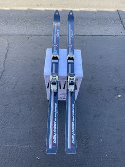 Vintage Hart Ski’s