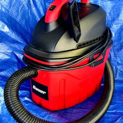 BAUER 3 Gallon, 3 Peak HP Wet/Dry Vacuum