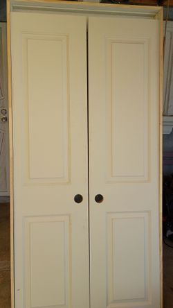 18x79 interior door hollow left hand or right